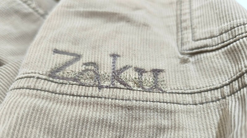 作業着やズボンの破れを自分で補修!縫い方や目立たなくする4つの方法を解説